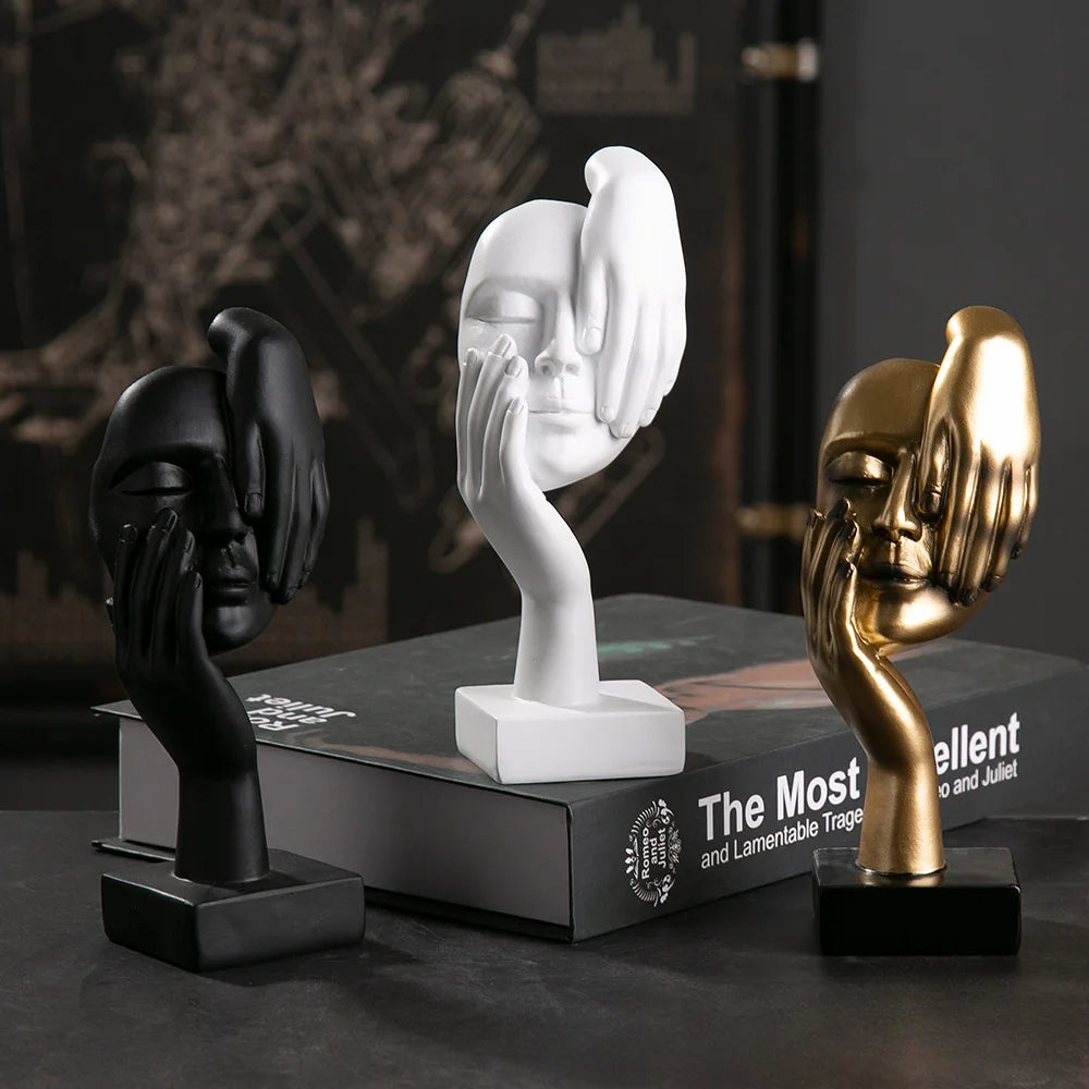 Noir Muse – Abstract Resin Mask Sculpture