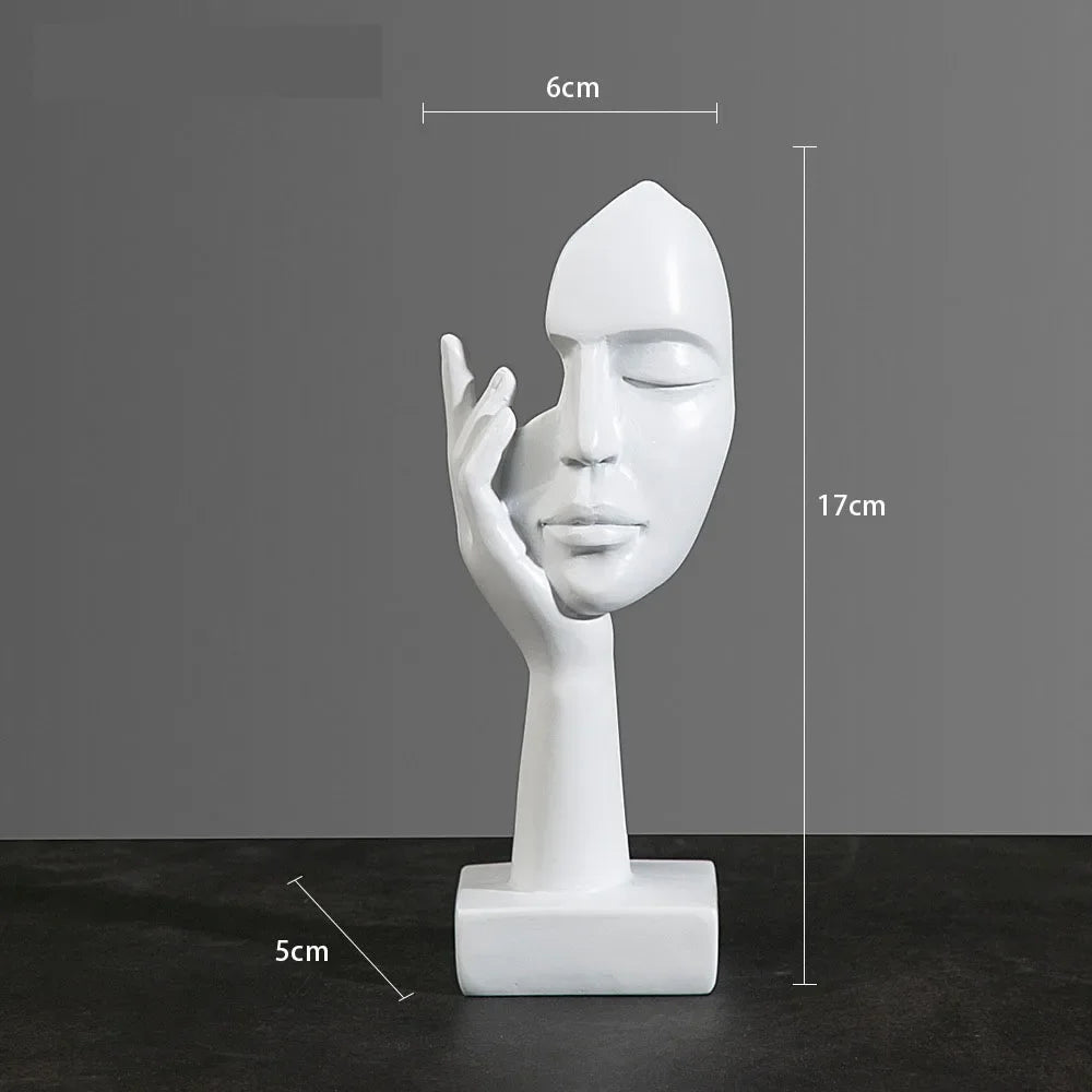 Noir Muse – Abstract Resin Mask Sculpture